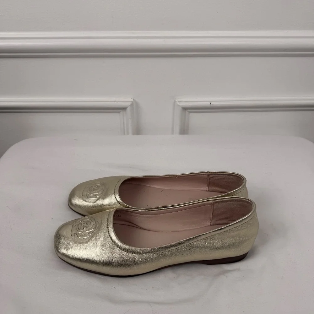Taryn Rose Gold Metallic Leather Ballet Flats Square Toe Rose Embossed 7.5M